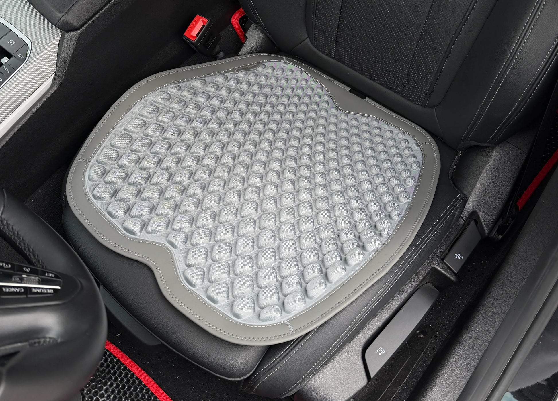 Universal Car Seat Cushion - image 9