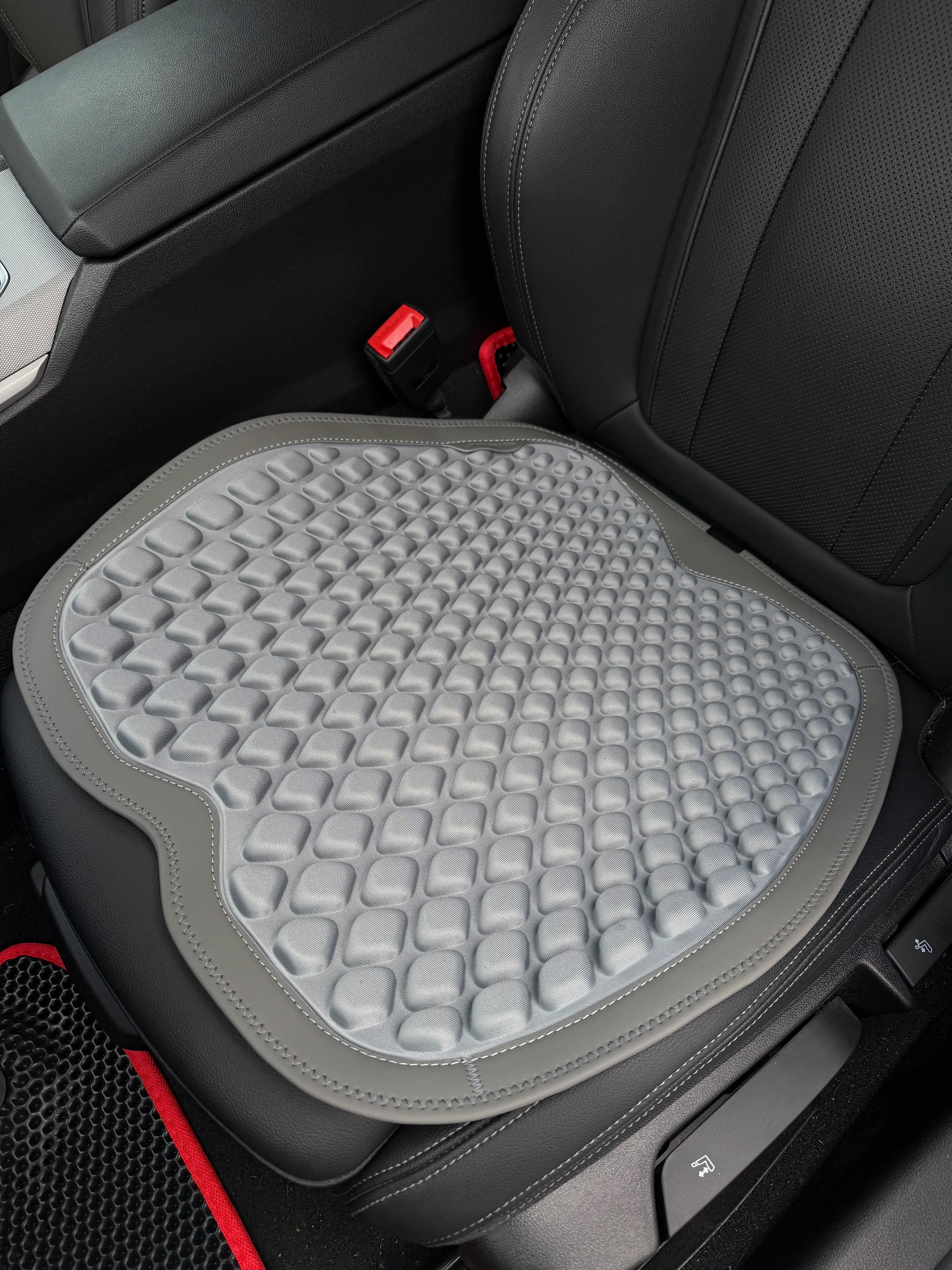 Universal Car Seat Cushion - image 11